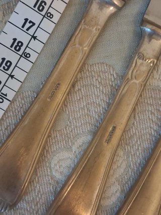 6 antichi coltelli da tavola Argento 1000