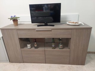 Mueble Comedor Madera y Cristal