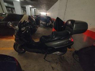 URGE POR ESPACIO! Piaggio X9 Evolution 250cc 2004