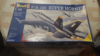 MAQUETA AVION MILITAR