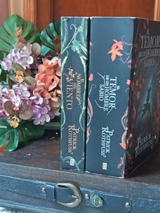 El Temor de un Hombre Sabio (Primera Edición)