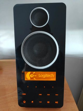 Altavoces Logitech Z10