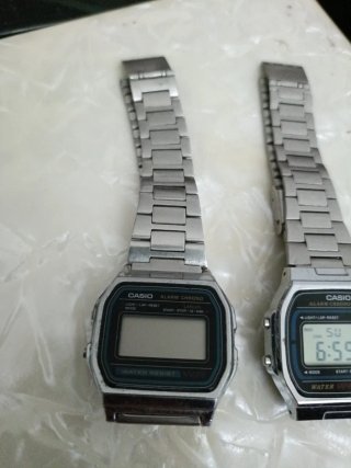 Reloj Casio Digital Plata y Negro