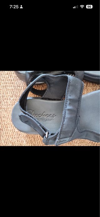 Sandalias Skechers Yoga Foam Negras