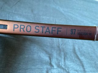 Raqueta Tenis Wilson Pro Staff 97 V14 315g GRIP 2