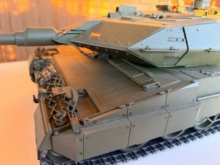 Maqueta Tamiya Leopard 2A6 Tanque Batalla
