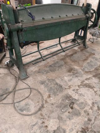 Plegadora manual de chapa 2 m
