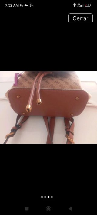 Mochila Guess Beige y Marrón