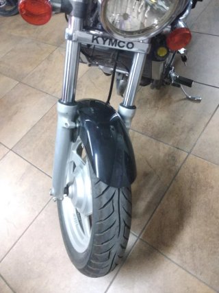 Kymco Venox Negra Plata