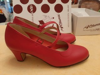 Zapatos de tacón rojos talla 39