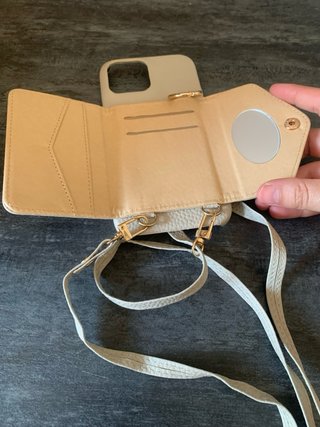 Capa iPhone 13 Pro Max com porta-cartões