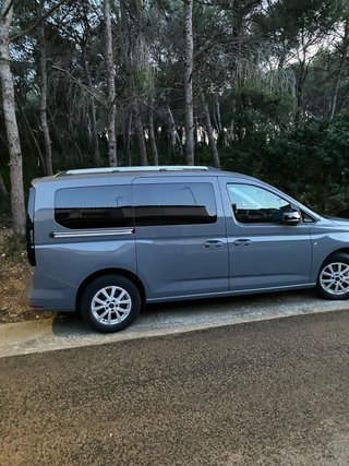 Ford Grand Tourneo Connec 2023