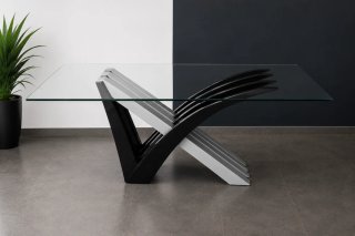 Mesa de comedor de diseño con tapa de cristal