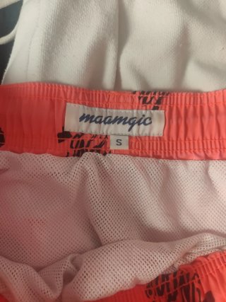 Lote 2 Bermudas y un bañador Billabong Talla 28