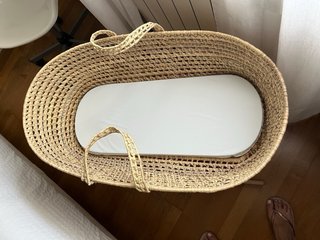 Moisés mimbre y madera El Corte Inglés