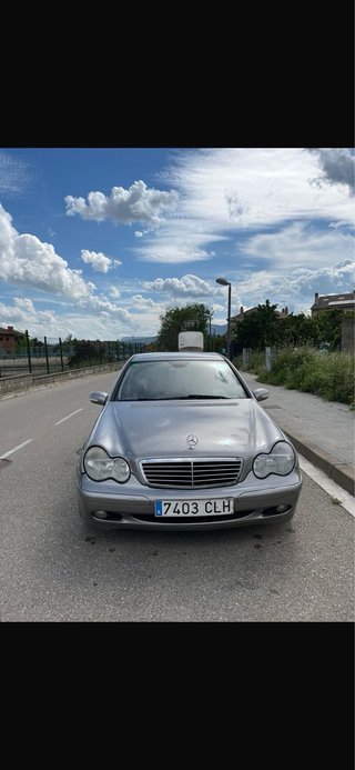 Mercedes-Benz Clase C 2003