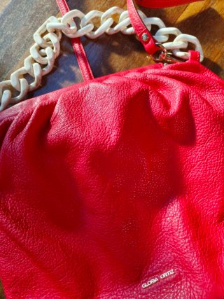 Bolso Gloria Ortiz Rojo Cadena Blanca
