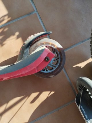 Patinete infantil unisex Color: Rojo