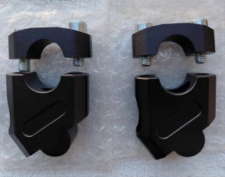 Elevadores Manillar Moto 7/8 (22mm) Negro