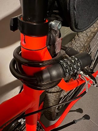 Bicicletas Naranja y Verde