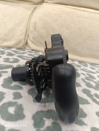Volante Simracing Gómez con levas embrague