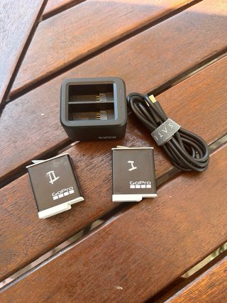 GoPro Hero9 Nero + Caricabatterie per batterie Caricabatterie dual