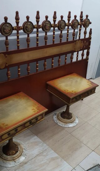 Cabecero 2 mesitas 1 mesa auxiliar S.XX