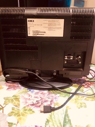 TV OKI V16A Negra