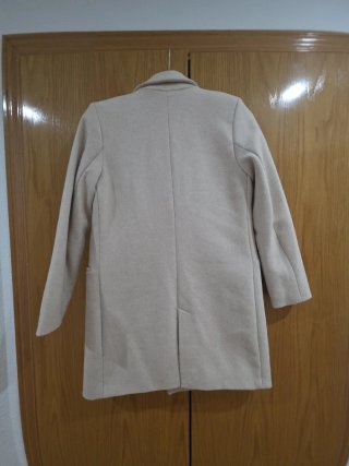 Abrigo Stradivarius Beige Talla XS