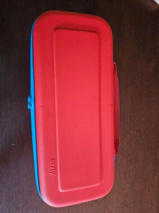 Consola Portátil Negra y Blanca + funda