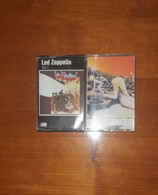 Casetes Led Zeppelin Vol. II y Houses of the Holy