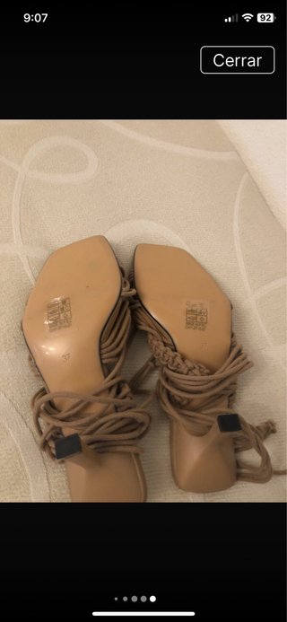 Sandalias de tiras beige mujer
