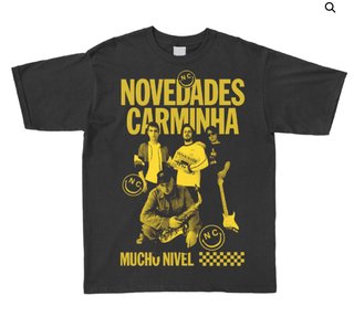 Camiseta negra Novedades Carminha