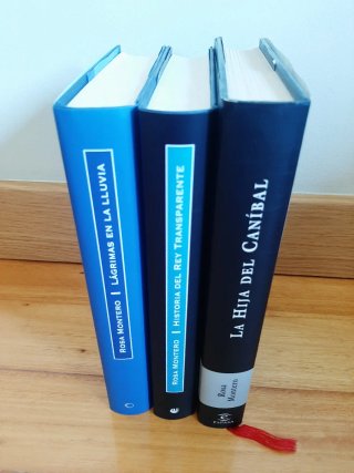 Varios libros de Rosa Montero en tapa dura
