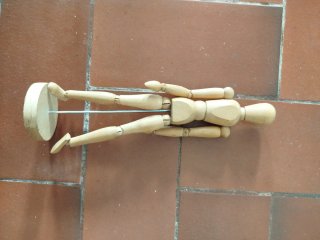 Maniquí articulado de MADERA.
