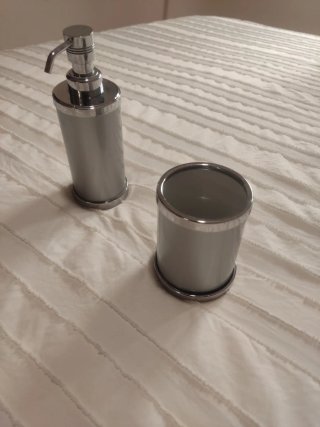 Varios  por renovación baño , preguntar por lote