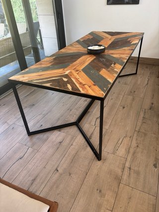 Estructura metálica mesa de comedor