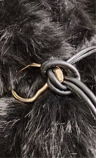 Abrigo negro cinturón Zara Talla L