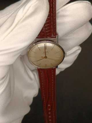 Enicar Ultrasonic de 17 joyas.