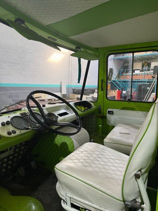Camión Food Truck Mercedes 406 D