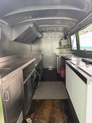 Camión Food Truck Mercedes 406 D