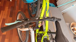 Bicicleta Rockrider MTB Amarillo
