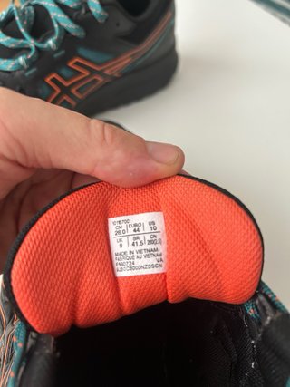 Zapatillas Trail Running Asics Negras
