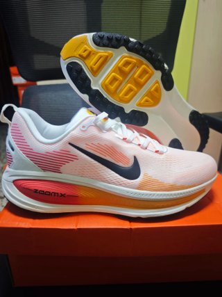 Zapatillas Nike Zoom Vomero 18 Talla 44 Nuevas