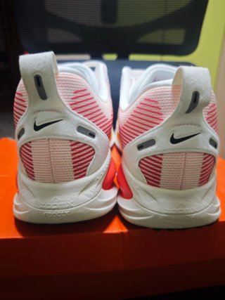 Zapatillas Nike Zoom Vomero 18 Talla 44 Nuevas