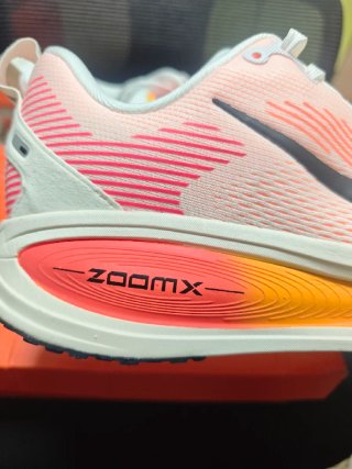 Zapatillas Nike Zoom Vomero 18 Talla 44 Nuevas