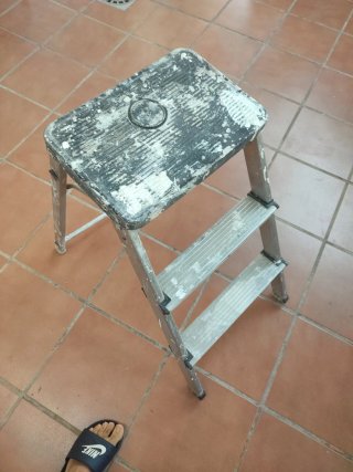 Escalera de aluminio plegable