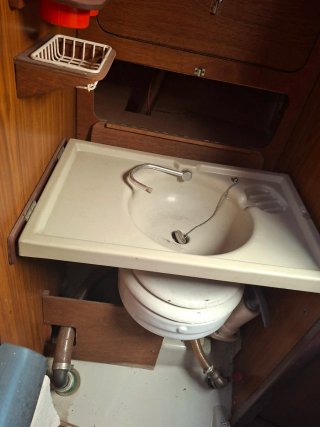 Velero  en remolque.