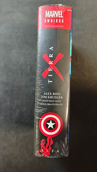 Marvel Limited Edition Omnibus Tierra X Alfa