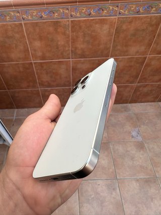 iPhone 15 Pro Max 256GB Blanco Titanio Como nuevo